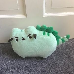Pusheen dino plush
